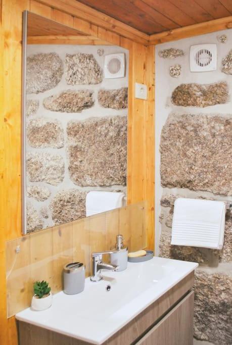 Retiro De Varzeas . Casa De Turismo Rural ヴィエイラ・ド・ミーニョ エクステリア 写真