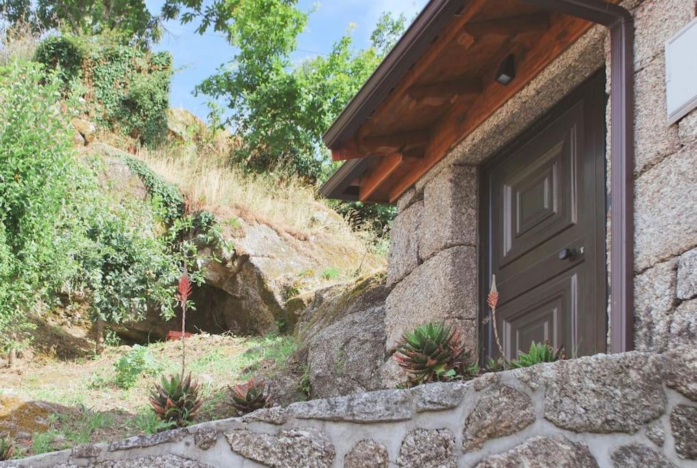 Retiro De Varzeas . Casa De Turismo Rural ヴィエイラ・ド・ミーニョ エクステリア 写真