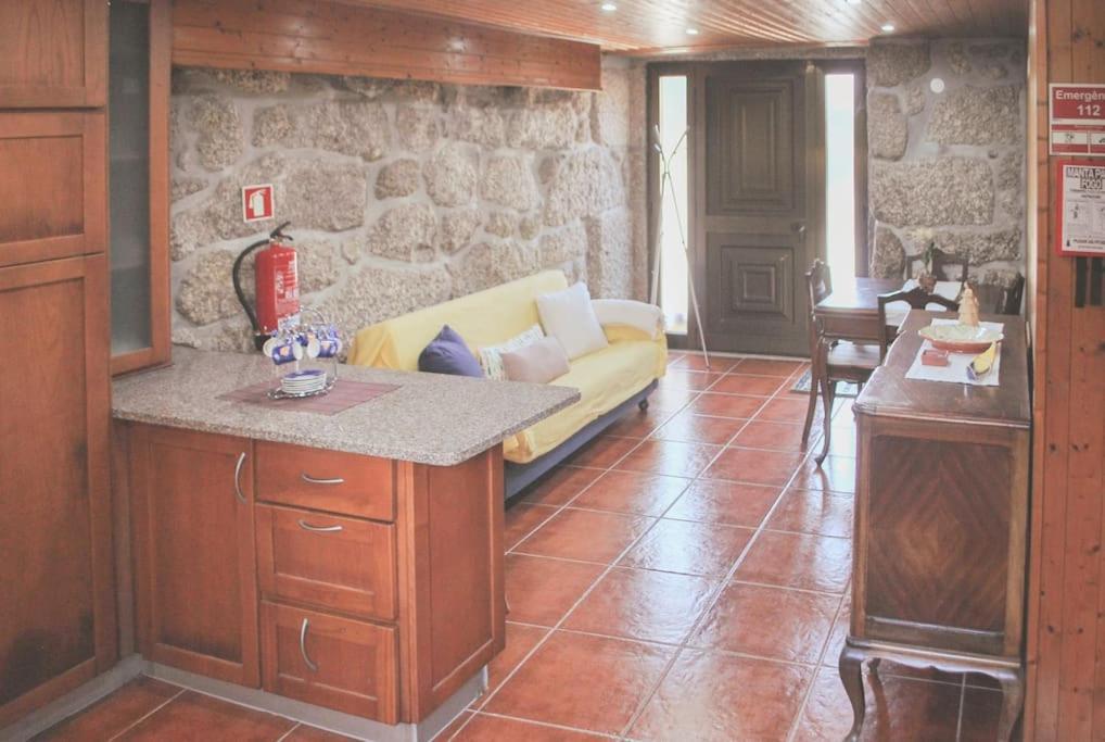 Retiro De Varzeas . Casa De Turismo Rural ヴィエイラ・ド・ミーニョ エクステリア 写真