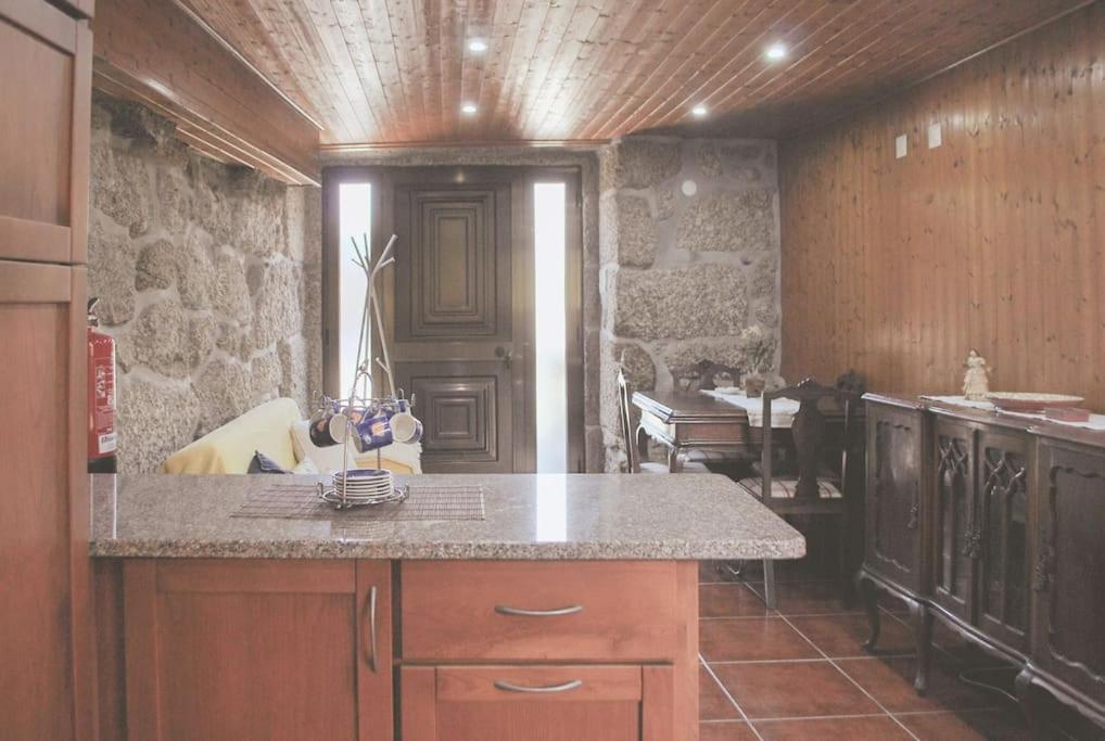 Retiro De Varzeas . Casa De Turismo Rural ヴィエイラ・ド・ミーニョ エクステリア 写真